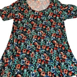 LuLaRoe Black Blue Floral Fitted Blouse Short Sleeve Size M
